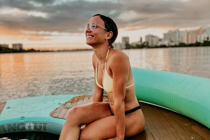 2-Hour Floating Hangout in Condado with Prosseco and Charcuterie - Key points at a glance