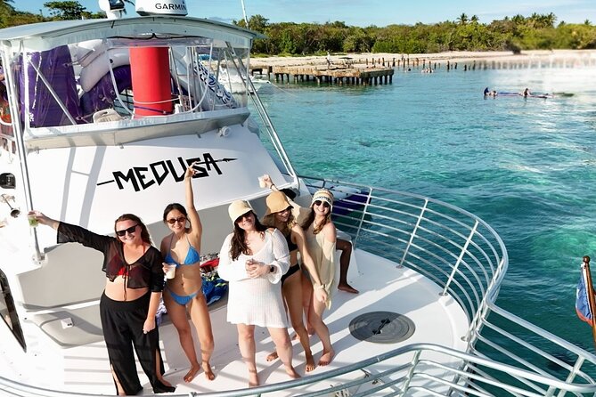 All Inclusive Snorkel and Slide Boat Tour: Icacos or Vieques - Waterslide fun: when it works and what to check
