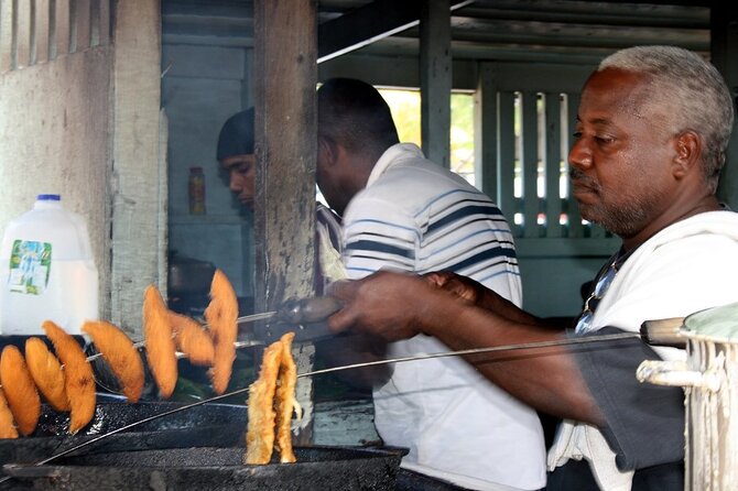 Boriken Flavor: Roast Pork Hwy, Rum Tasting, Loiza Fritters - Morning start in San Juan: La Placita de Santurce fruit and snack tasting