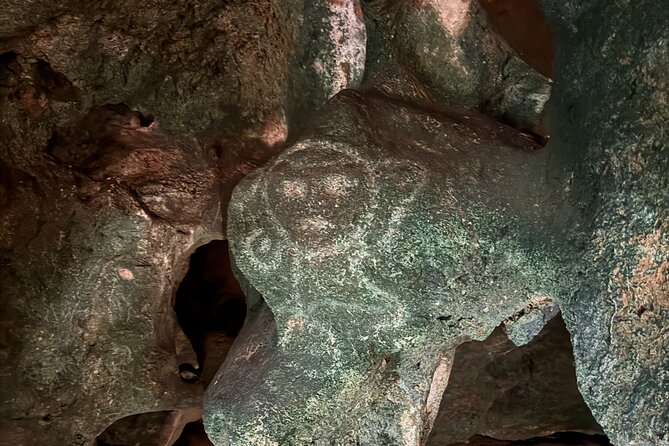 Cueva Ventana and Waterfall Adventure - Cueva Ventana: the cliffside window over the Río Grande de Arecibo