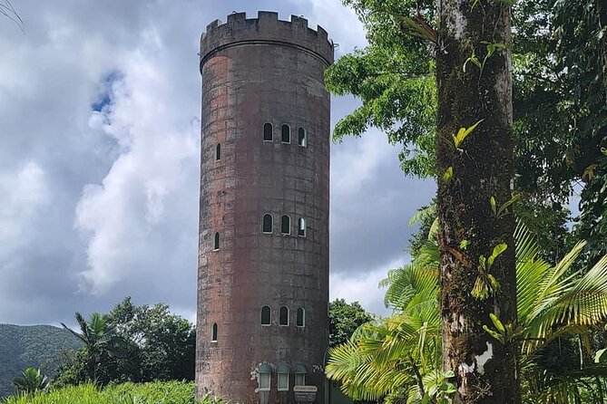 El Yunque National Forest Guided Tour with Transport - The lunch and souvenir stop: where your day turns local