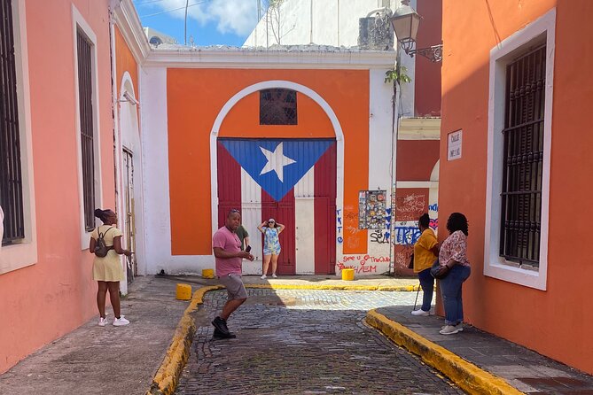 Explore Old San Juan Walking Tour - Old San Juan orientation: cobblestones with context