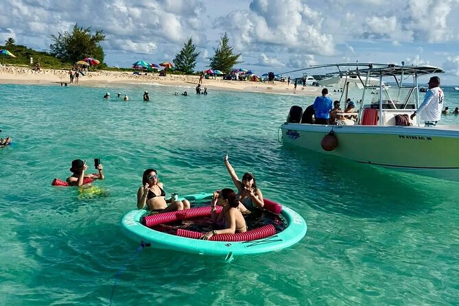 Fajardo Puerto Rico Private Boat Tour to Cayo Icacos - Private boat day from Fajardo, with a real host on board