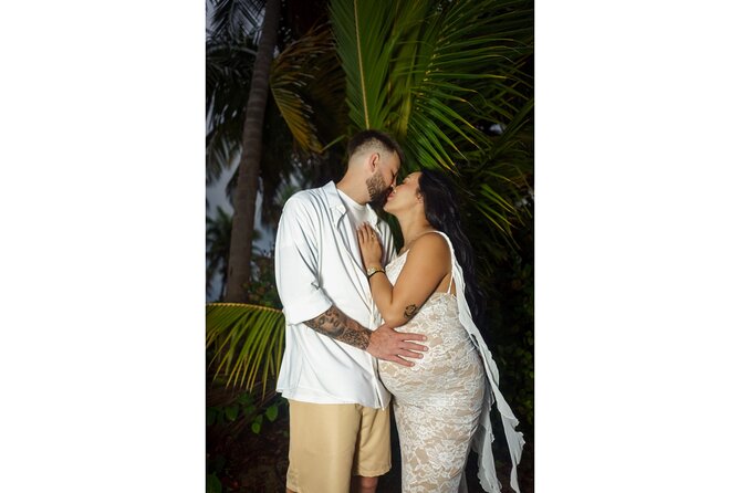 Golden Hour Beach Photo Shoot in San Juan - Beach comfort and timing tips that actually help