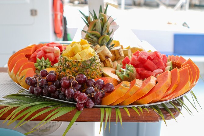 Half Day Icacos Island with Roundtrip Transport from San Juan - Lunch, drinks, and the onboard vibe (including the 21+ rule)