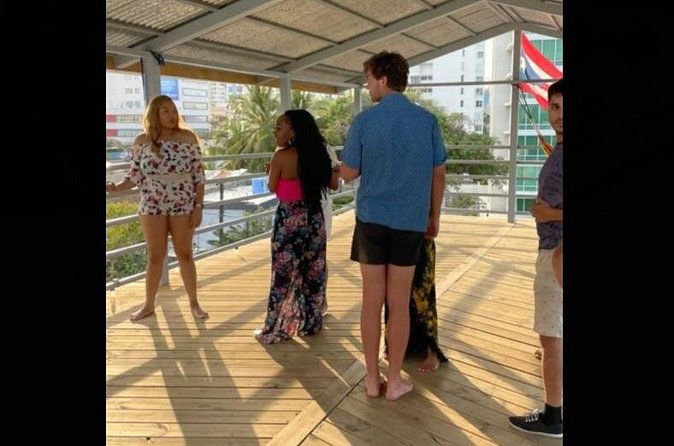 Learn Salsa in San Juan - Vivid beginner lesson - Meeting at 1050 C. Mariana: how to plan your arrival