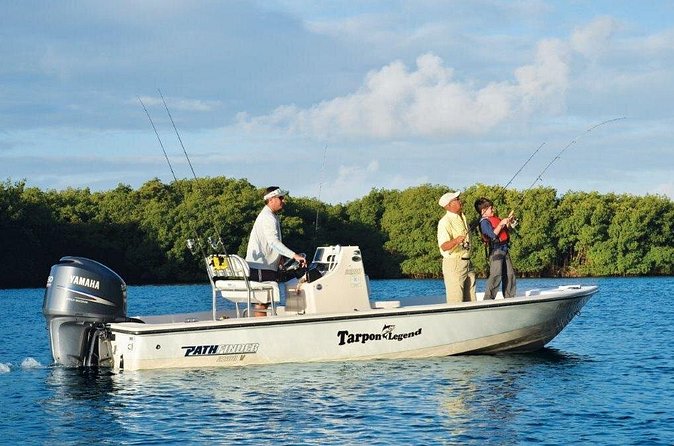 Light Tackle Tarpon Fishing - Price and value for a private group in San Juan
