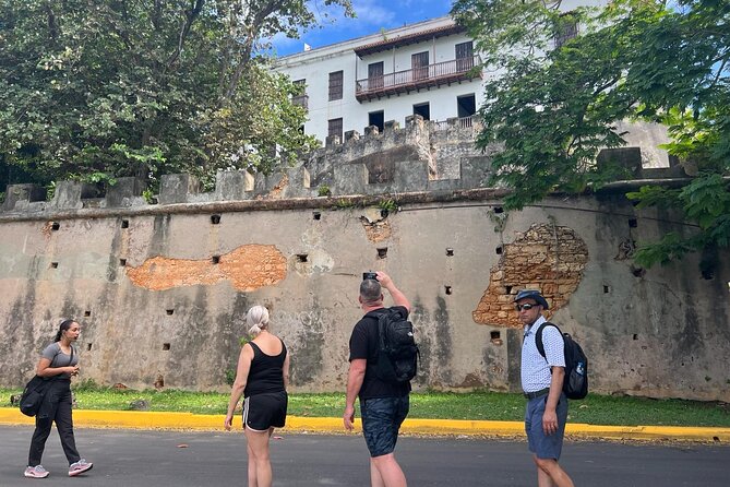 Old San Juan Historical Walk, Shopping, and Dining w/ Transport - How much walking are you really signing up for?