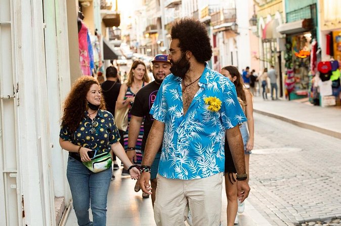 Old San Juan Historical Walking Tour - Stop 1: La Casa Estrecha and the story behind Casa Estrecha