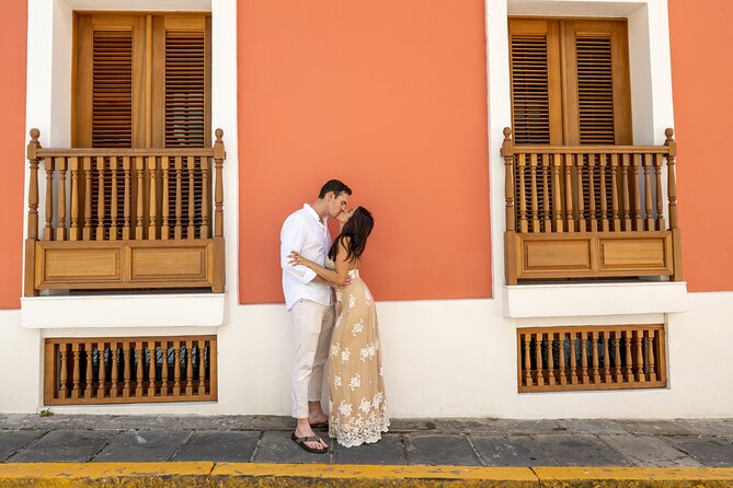 Private 30+Minute Photoshoot in Old San Juan (Photo shoot) - Plaza Colón Start Point and the 30–40 Minute Flow