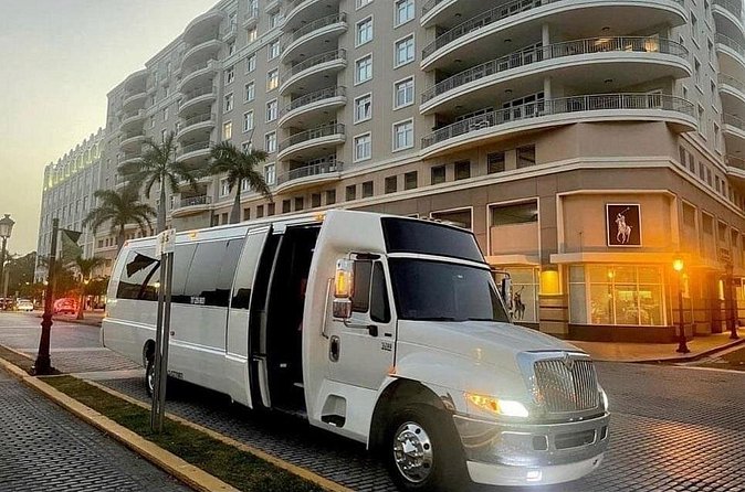 Private Party Bus Tour in Puerto Rico - Stop 4: Miramar for Trendy Nightlife and Food Stops