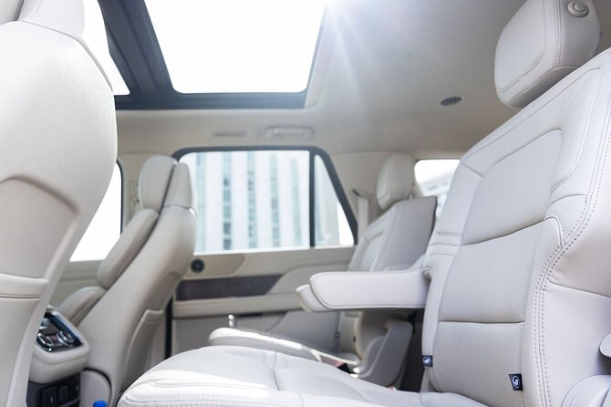 Puerto Rico Island Wide Transfer, Navigator L LuxSUV, Select Zone - The Ride: Lincoln Navigator L LuxSUV Comfort + Air-Conditioning