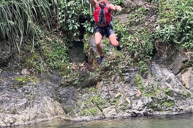 Salto de Pilar Cliff Jumping Tour - The guide’s role: history, laughs, and local context