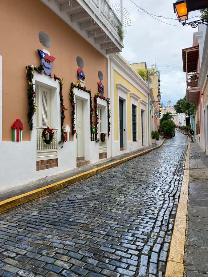 San Juan: Bacardi Rum Distillery and Old San Juan Combo Tour - The Included Cocktail Moment: How to End Strong