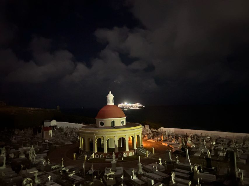 San Juan: Ghosts and Spooky History Walking Tour - Catedral de San Juan Bautista: When Religion Becomes Legend