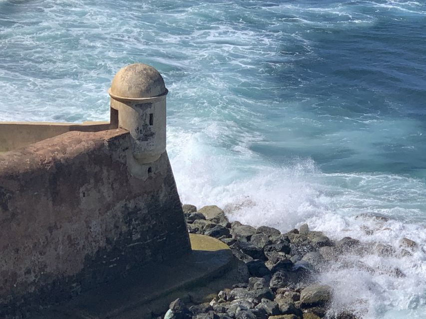 San Juan: Ghosts and Spooky History Walking Tour - Casa Blanca and Museo de las Americas: Walking Through Eras