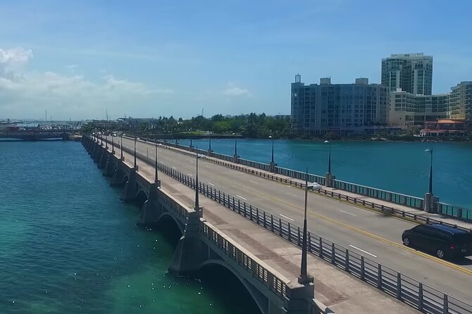 San Juan Highlights: Private Driving Tour - Miramar and Condado: upscale neighborhoods you’ll feel from the car