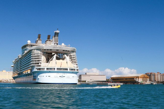 San Juan Mini Boat Tour - Hato Rey and the commercial piers: where the bay gets busy