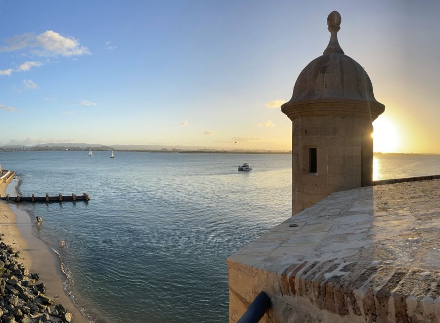 San Juan: Old Town Sunset Walking Tour - What makes the guides matter on this walk (Melanie, Antonio, Jorge)