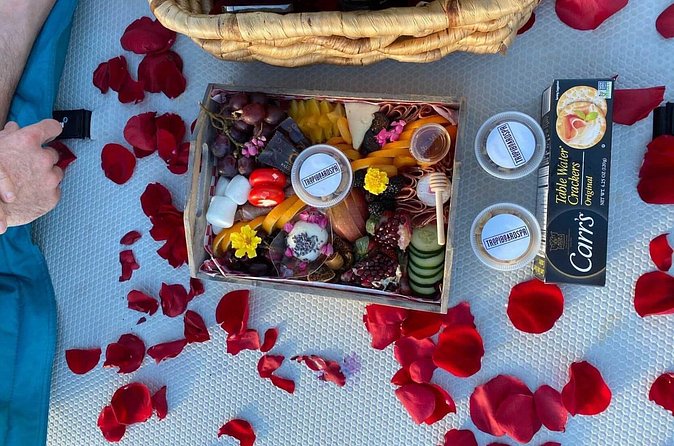 San Juan — Private Floating Picnic Experience in Condado Lagoon - Sunrise, Afternoon, or Sunset: Picking Your Mood