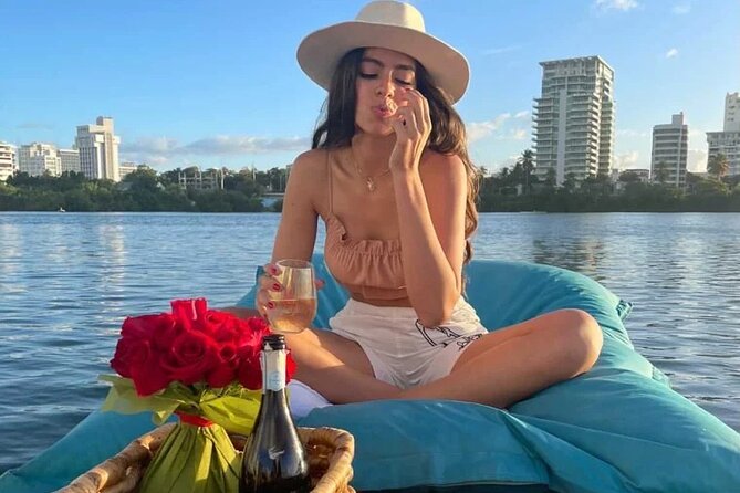 San Juan — Private Floating Picnic Experience in Condado Lagoon - Getting There: 1022 Ashford Ave to Condado Beach