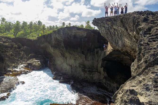Taino Indian Cave, Arecibo Hike and Beach Tour from San Juan - Comfort and Logistics: Getting There, Staying Cool, and Keeping It Moving