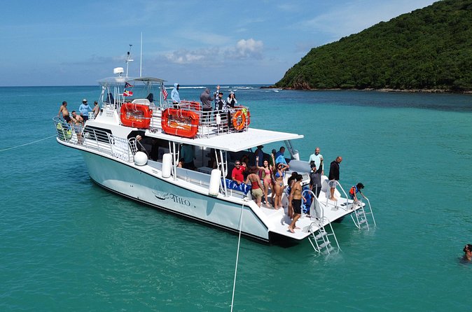 Theo Culebra Island Experience - Lunch on Board: Deli-Style Food, Snacks, and a Drinks Plan That’s Clear